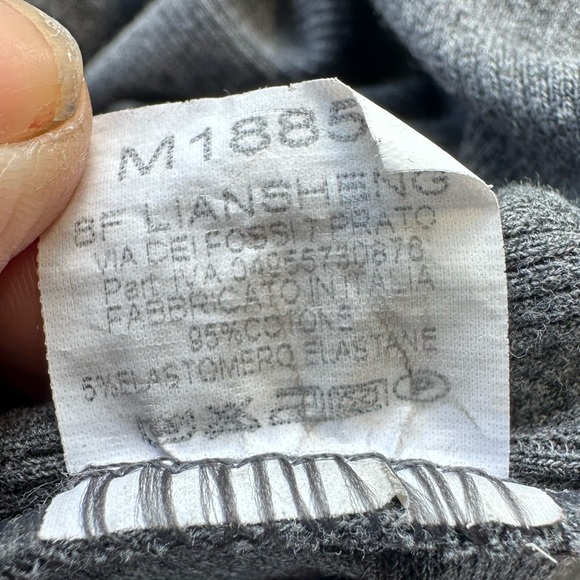 Long sleeve crop top made in Italy Size Medium - Picture 6 of 6